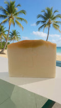 Butter Bliss Turmeric, wisk yourself away with this tropical scent, fruit paradise with creamy coconut, passion fruit and grapefruit. Feels fresh and reinvigorated