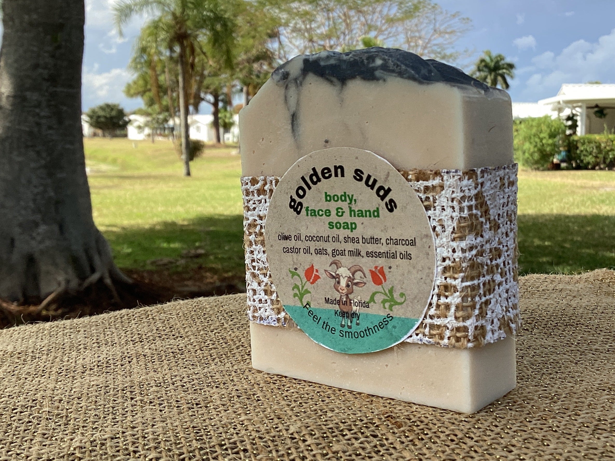 Herbal Flower Garden perfect herbal combination of Lavender Sage followed by middle notes of dill, patchouli and musk.